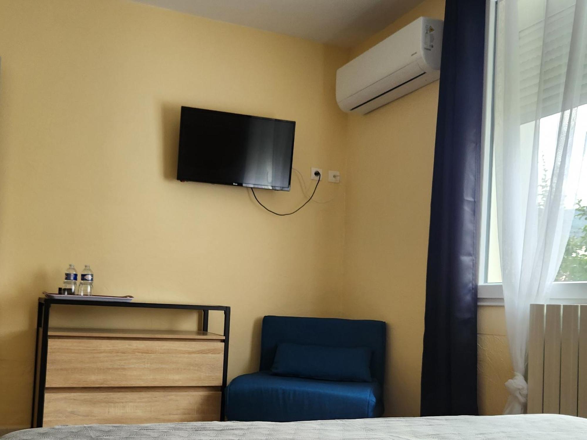 Le Bousquet-d'Orb Les Belles Nuits B&B 외부 사진